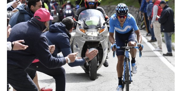 GC kæmper, Carapaz vandt scenen