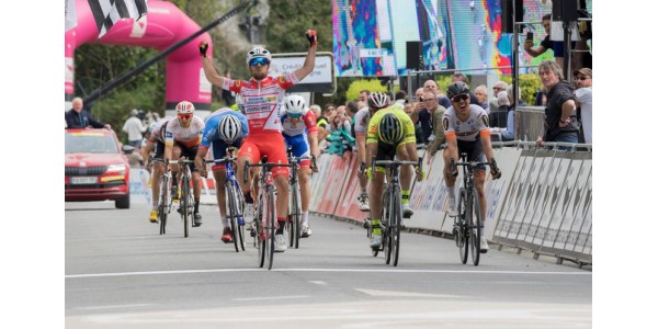 Tro Bro Léon, der er kendt som den lille Paris-Roubaix, sluttede!