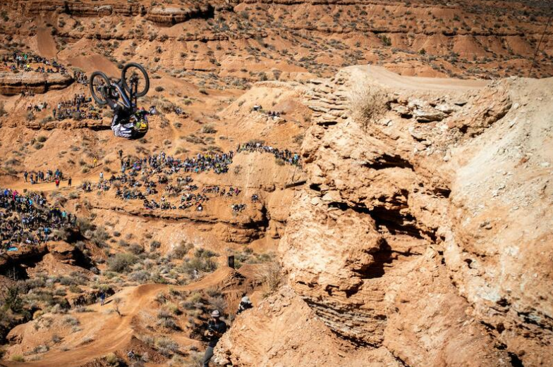 2021 Red Bull Downhill Race: Semnuk kronede fire kroner for første gang i et år