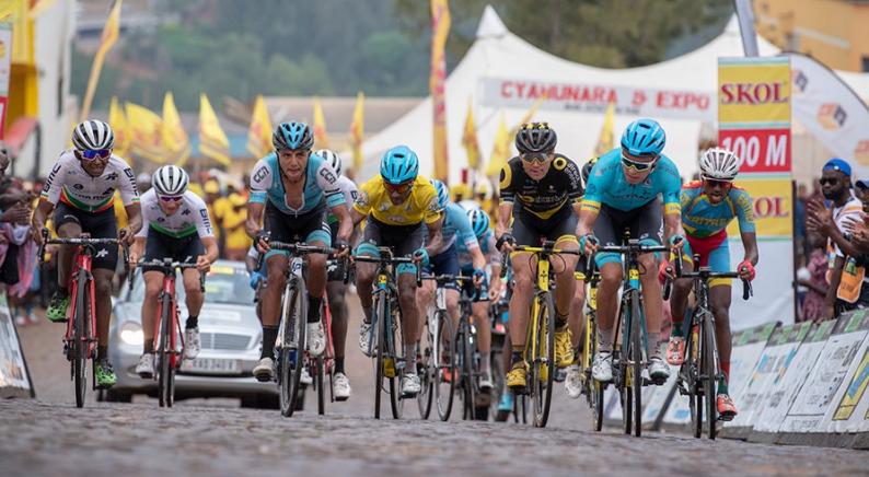 Tilskuernes entusiasme kan sammenlignes med Tour de France!